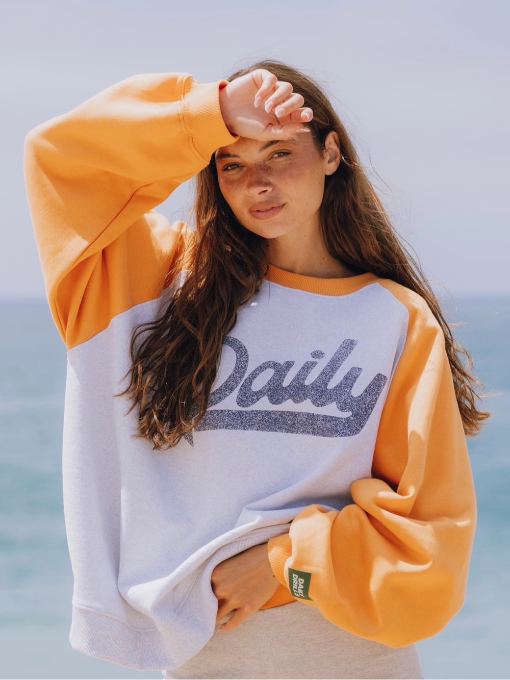 Daily drills Fleece Raglan Americana Crew - Tajin + Heather Grey
XS/S